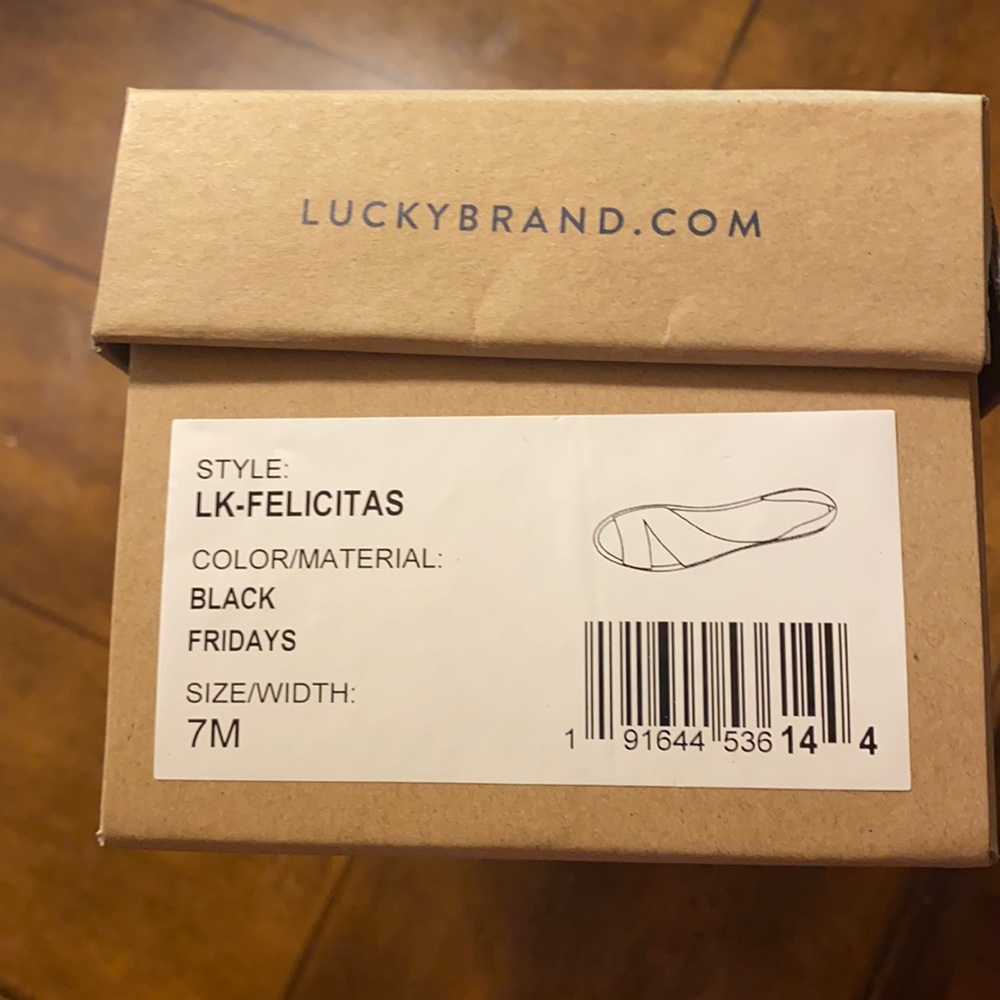 Still in the box -Comfy & real leather!
